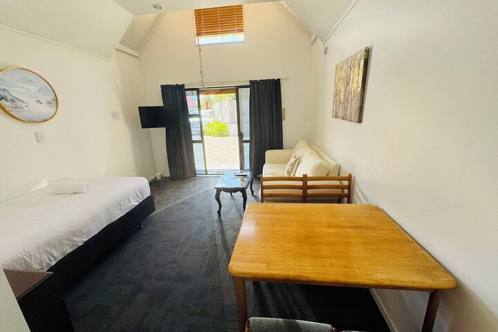 Room 36 of 75