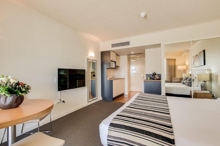 Room 10 of 40