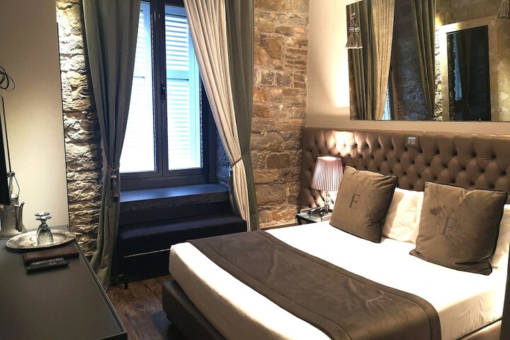 Room 31 of 52