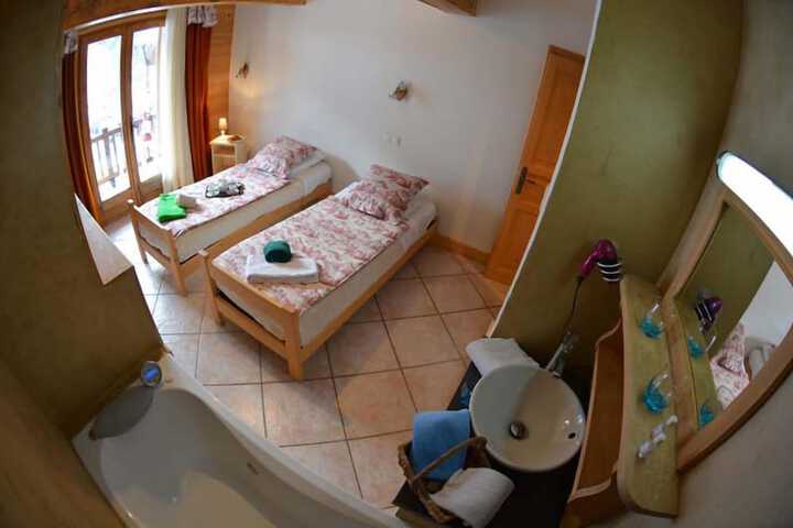 Room 10 of 57