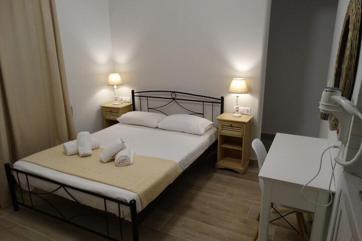 Room 13 of 43