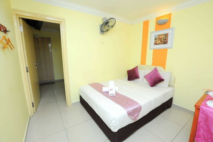 Room 25 of 64