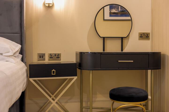 Room 26 of 111