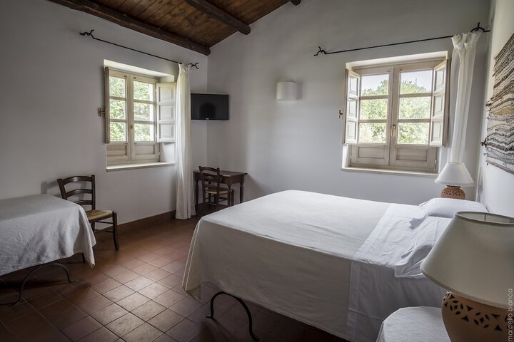 Room 10 of 72