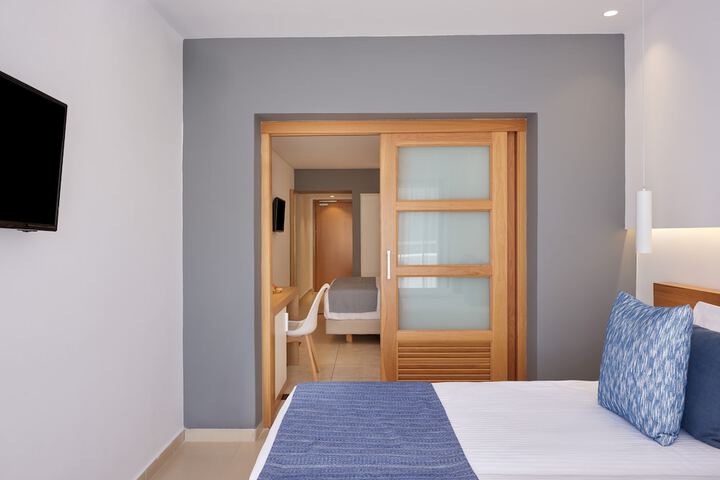 Room 10 of 64