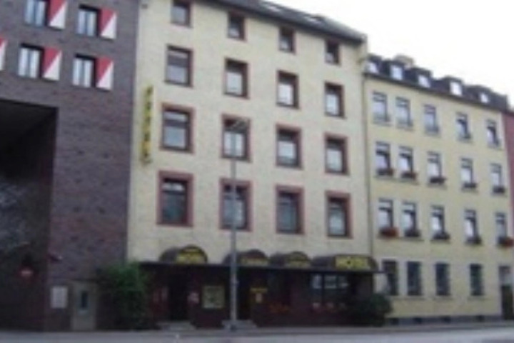 Exterior of HOTEL CENTRAL FRANKFURT
