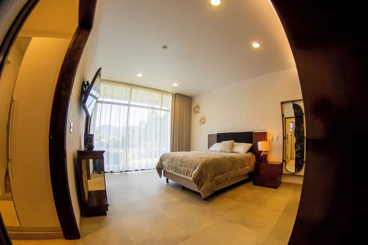Room 5 of 38