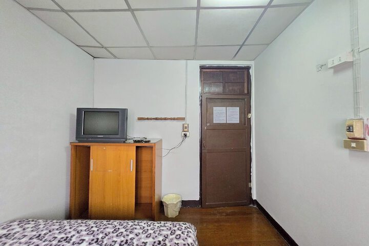 Room 20 of 44