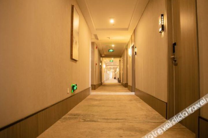 Hotel Interior 18 of 33