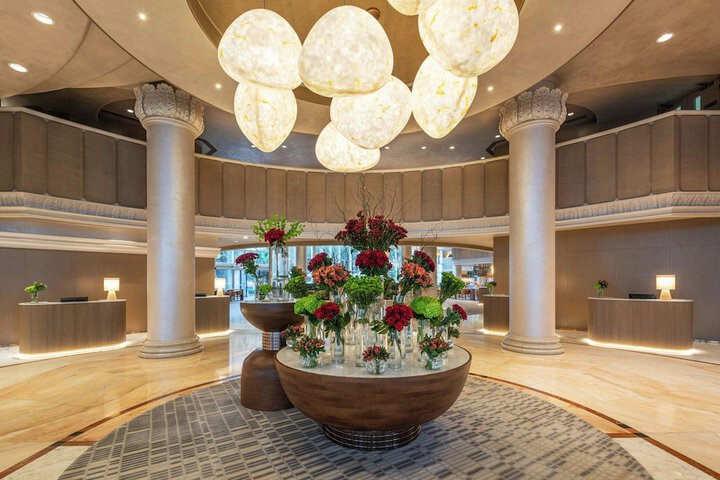 Entrance & Lobby