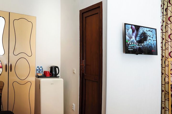 Room 34 of 81