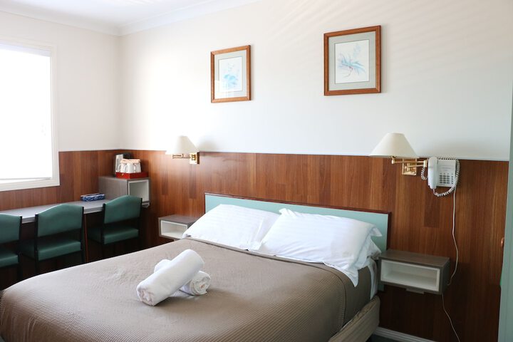 Room 12 of 46