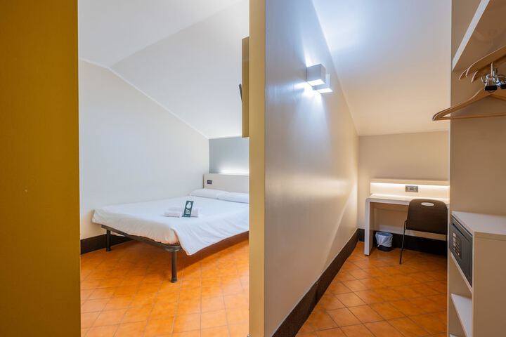 Room 21 of 78