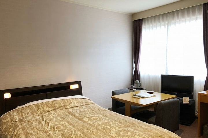 Room 7 of 67