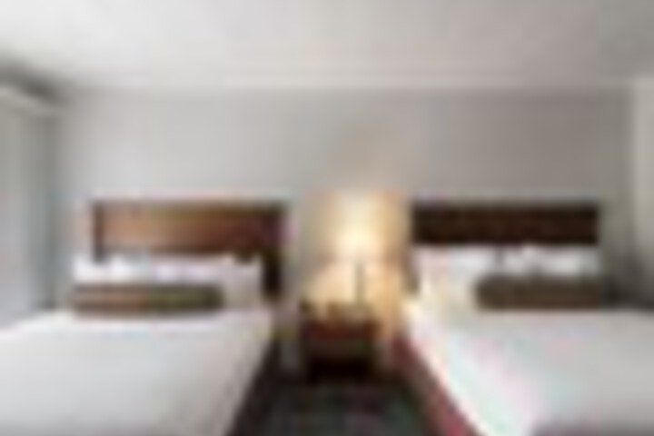 Room 227 of 549