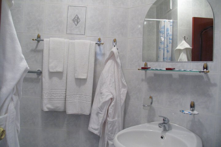 Room 15 of 44