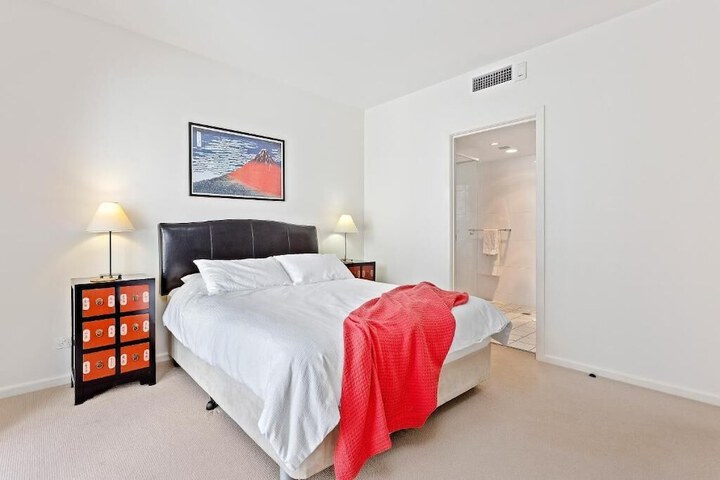 Room 7 of 41