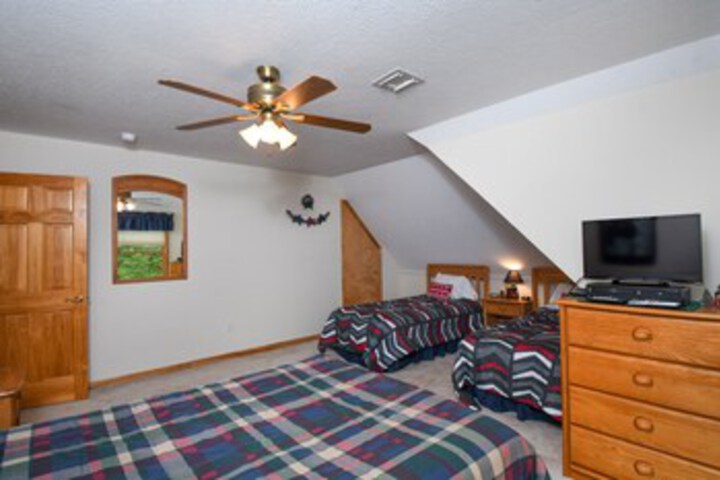 Room 52 of 54