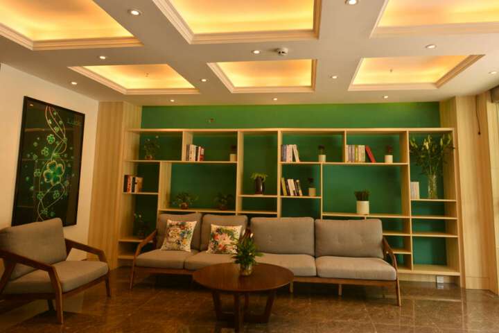 Hotel Interior 11 of 25