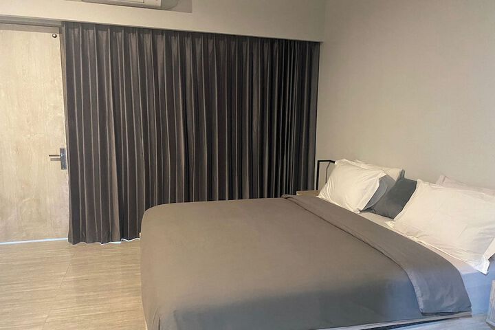 Room 56 of 152