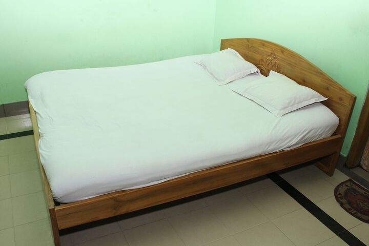 Room 4 of 42
