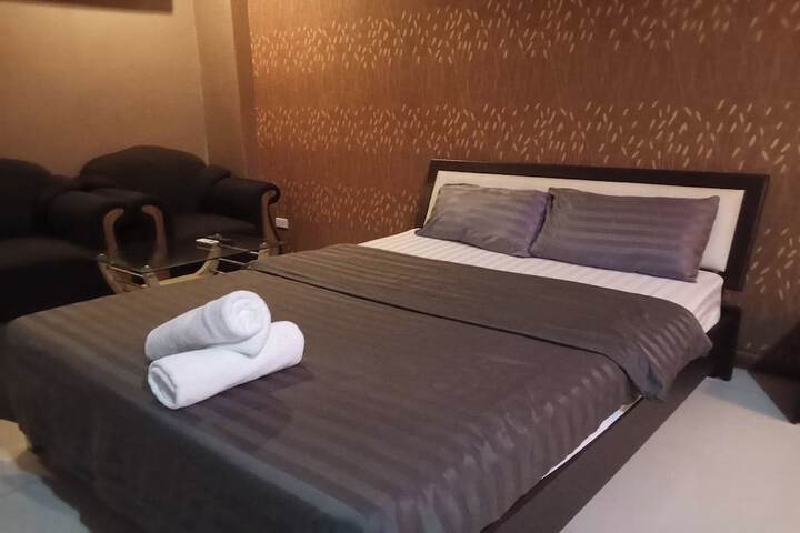 Room 12 of 49