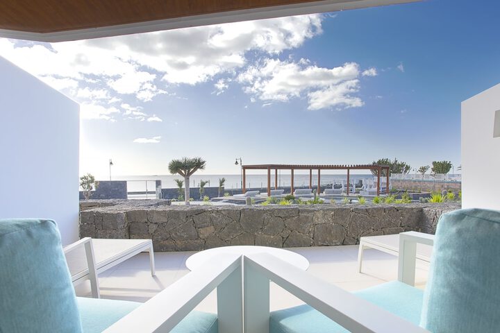 Terrace/Patio 8 of 35