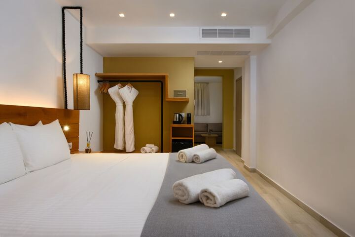 Room 14 of 56