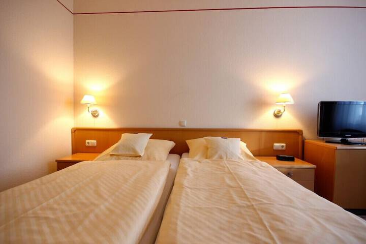 Room 20 of 42