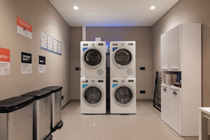 Laundry 40 of 68