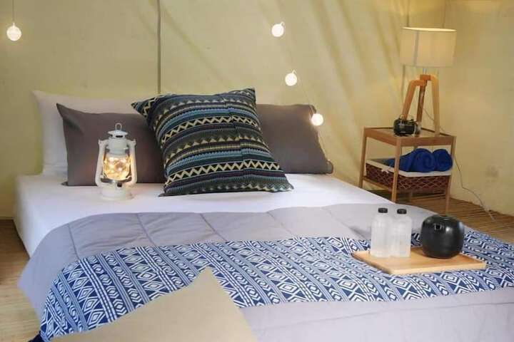 Room 4 of 6