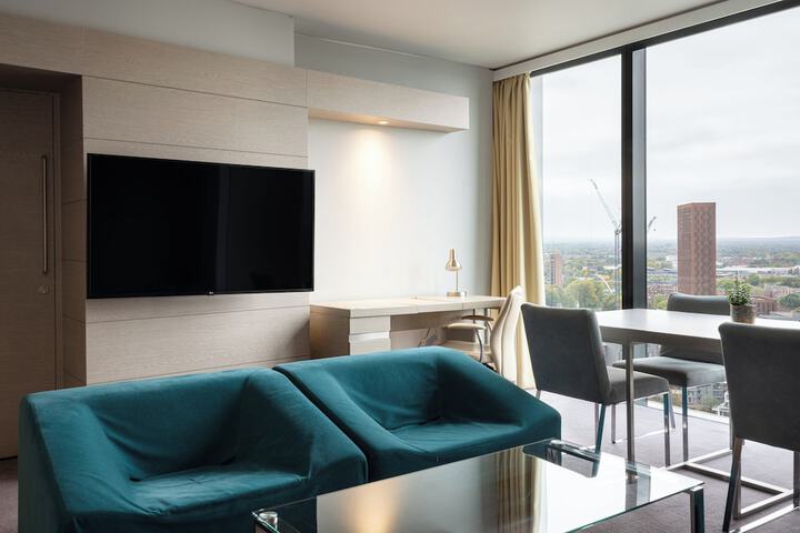 Room 83 of 260
