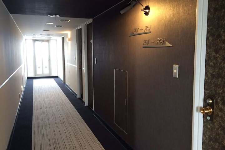 Ballroom/Hall 29 of 35