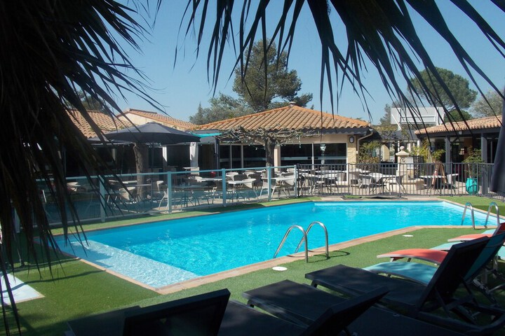 Hotel with Pool