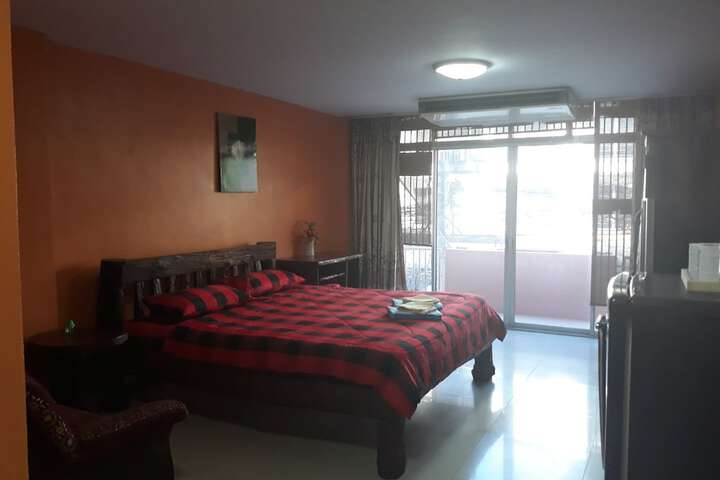 Room 3 of 11