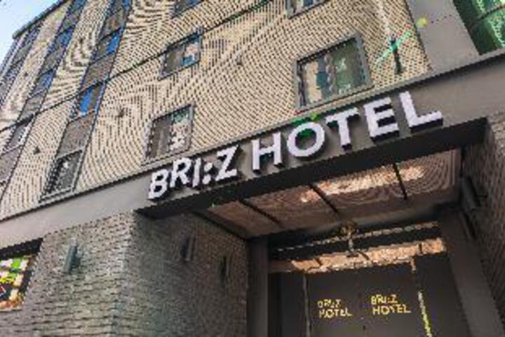 Hotel 7 of 23