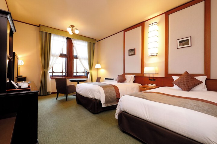Room 48 of 120