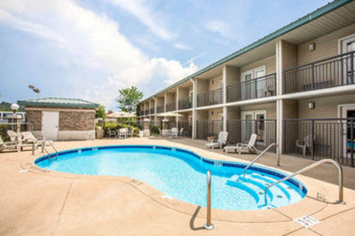 Pool 17 of 19