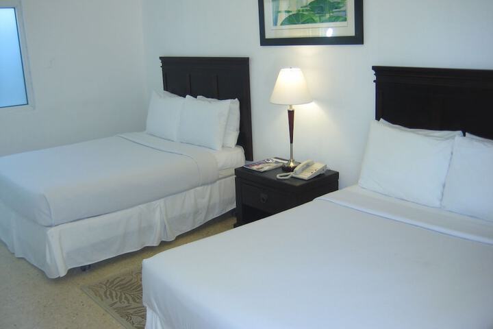 Room 3 of 28