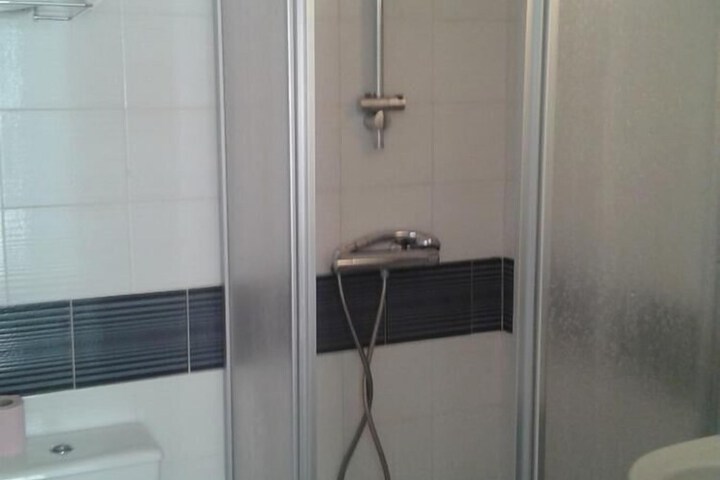 Room 14 of 25