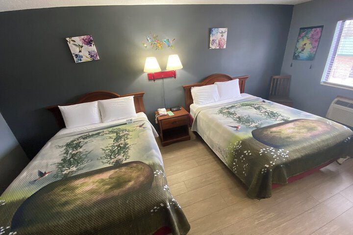 Room 54 of 106