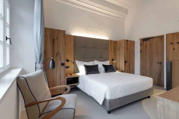 Room 14 of 54