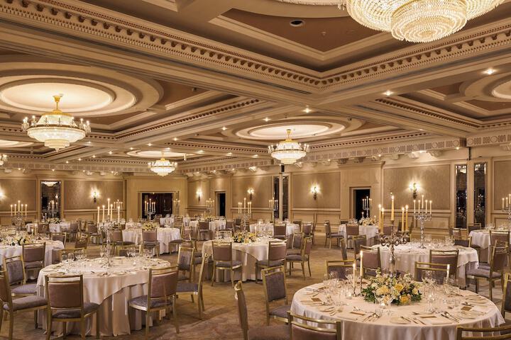 Ballroom/Hall 121 of 147