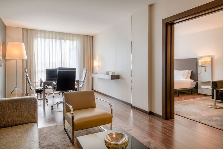 Room 29 of 65