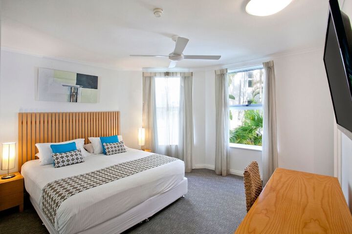 Room 22 of 120