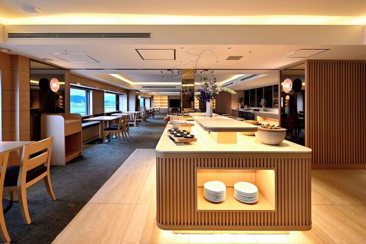 Lounge 155 of 189