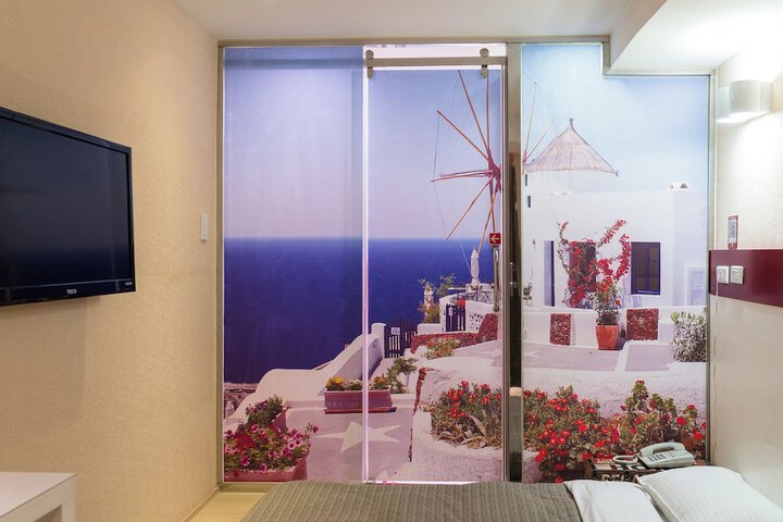 Room 26 of 51