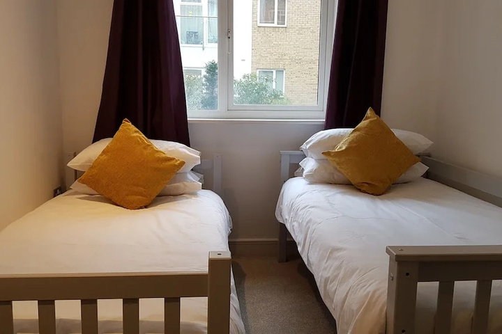Room 3 of 11