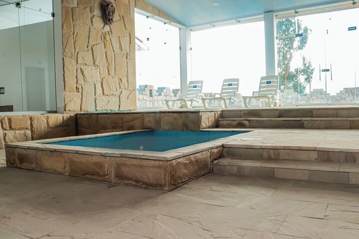 Pool 42 of 65