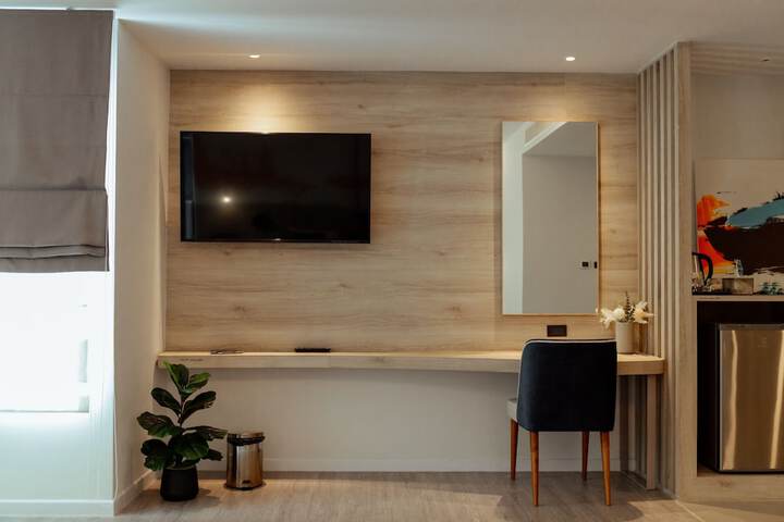 Room 28 of 49